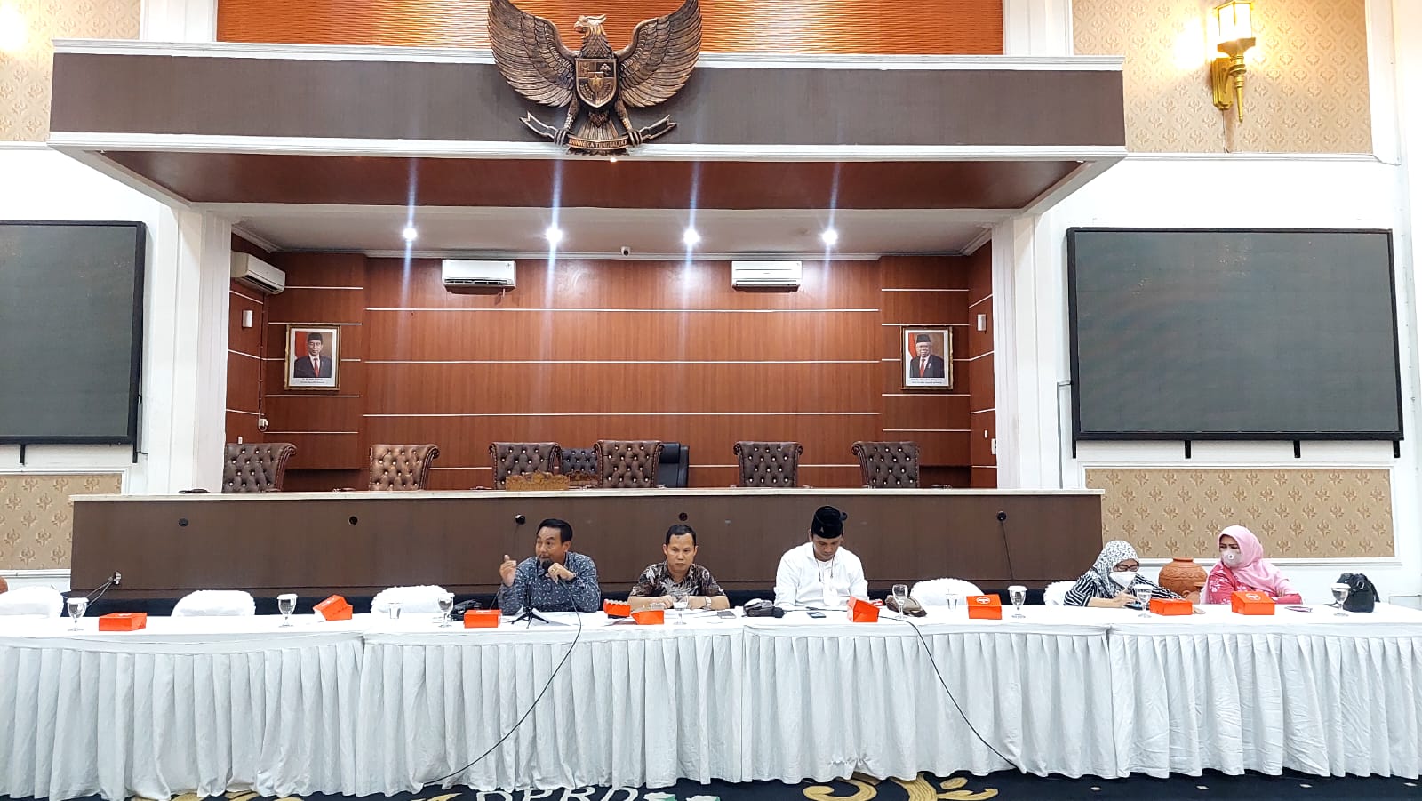 Komisi III DPRD Purwakarta Gelar RDP dengan Kontraktor KPJB dan Warga Desa Depok Darangdan