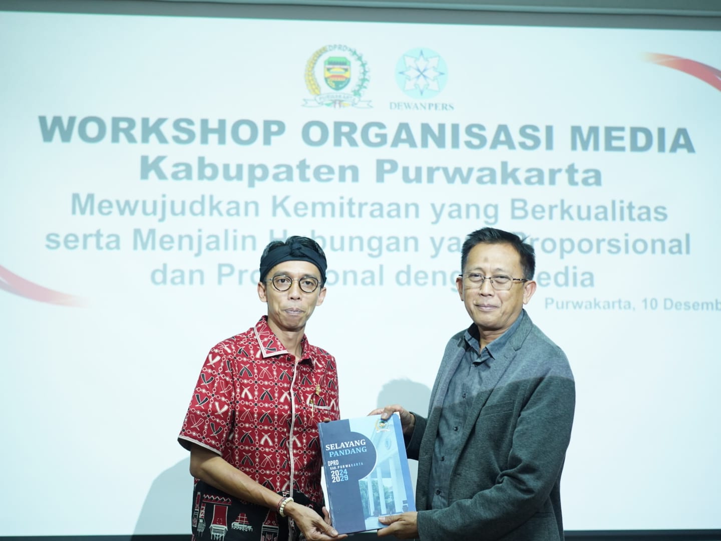 Sekretariat DPRD Purwakarta Menyelenggarakan Workshop Menyertakan Ratusan Wartawan dengan Narsum Dewan Pers Nasional