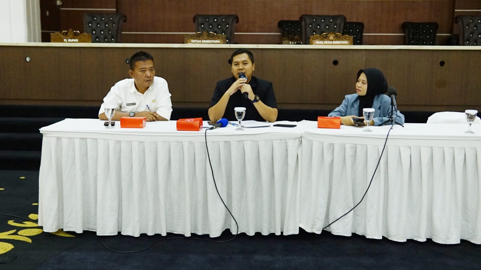 Wakil Ketua Sementara DPRD Purwakarta Menerima Kunjungan Study Mahasiswa UPI Kampus Purwakarta