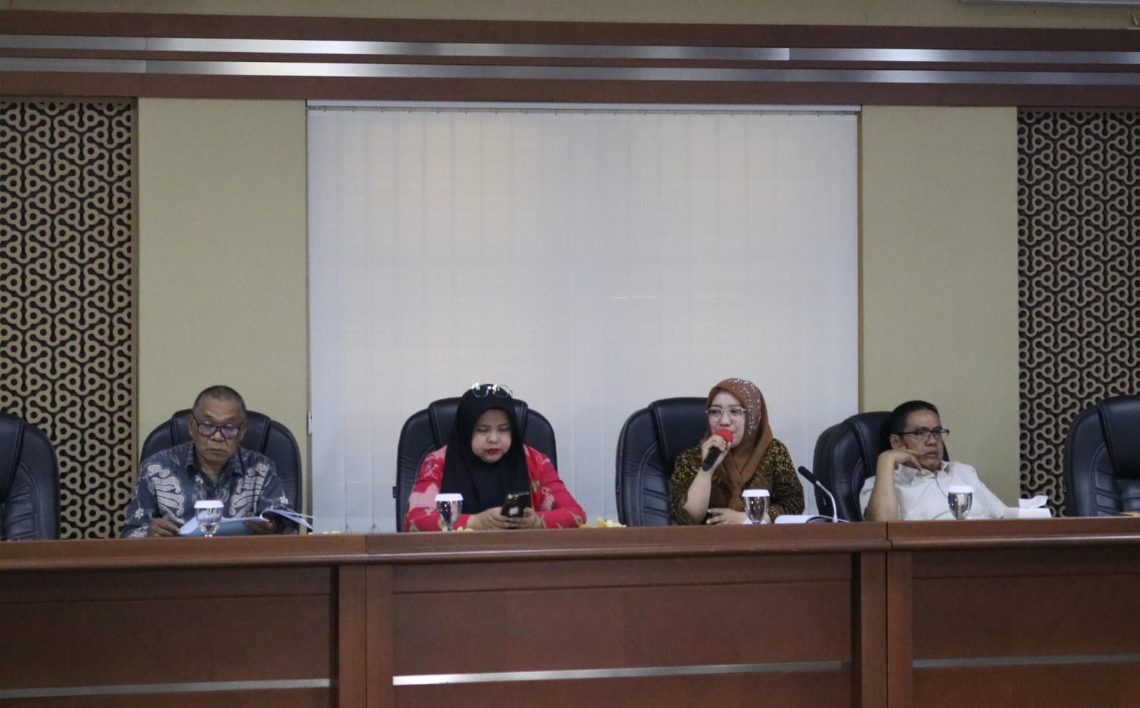 Banggar DPRD Mengadakan Rapat dengan TAPD Pemkab Purwakarta Membahas KUA PPAS TA 2024