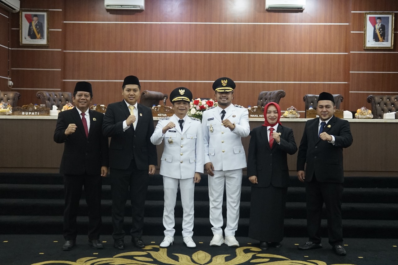 Mulai Hari Ini, OmZein dan BangIjo Resmi Jadi Bupati dan Wakil Bupati Purwakarta Masa Jabatan 2025 - 2030