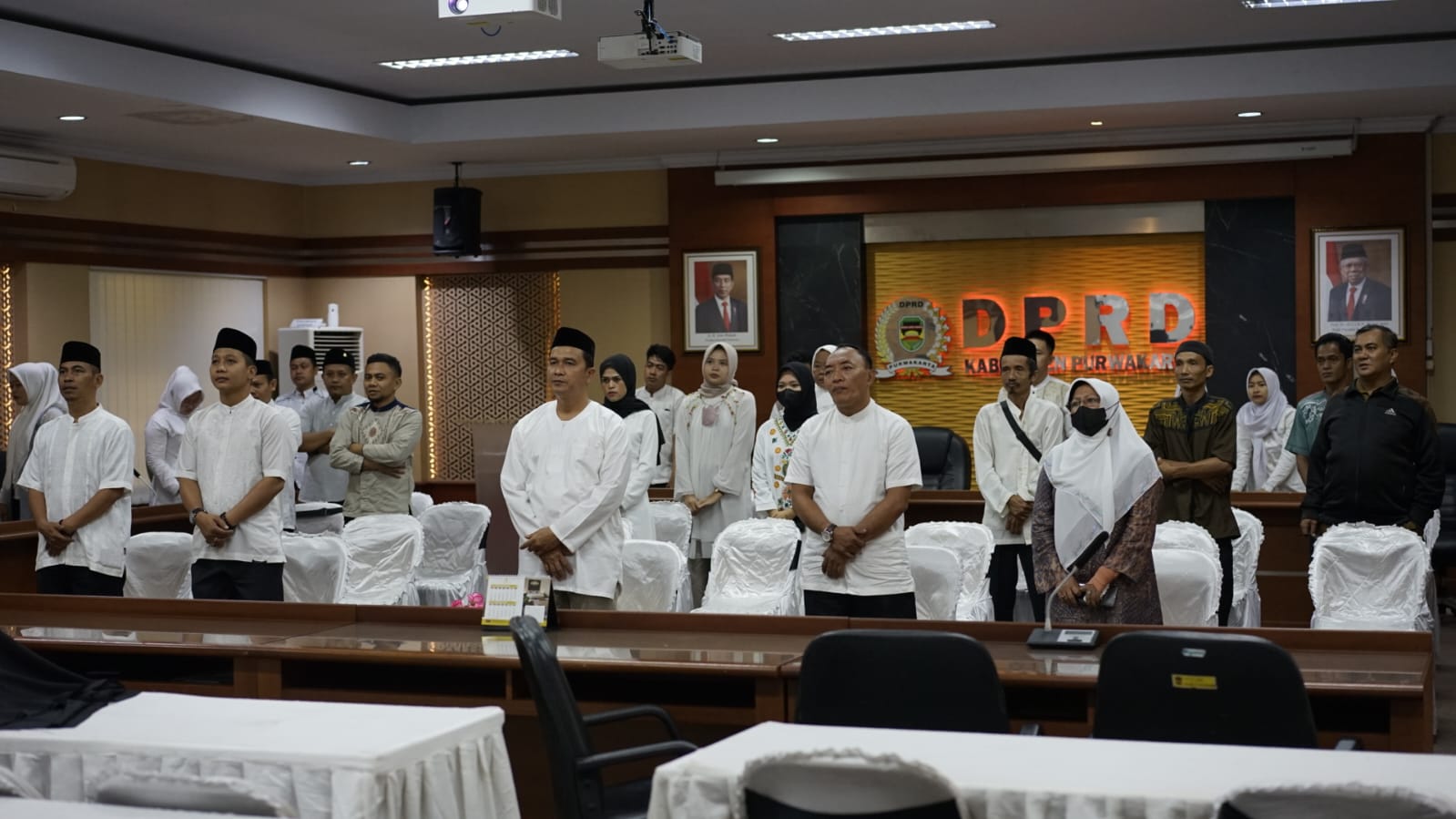 Pegawai Sekretariat DPRD Purwakarta Ikuti Kegiatan Maulid Nabi Muhammad SAW Melalui Virtual