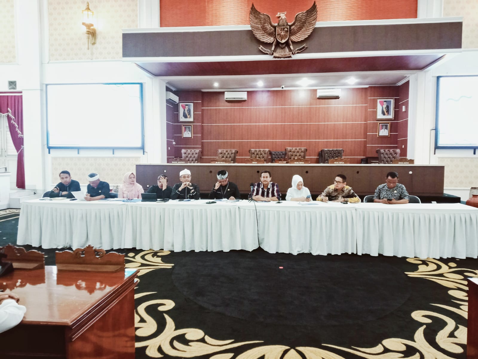 Sudah Tiga Bulan Oemar Bakri Belum Terima Gaji Ngadu ke DPRD Purwakarta